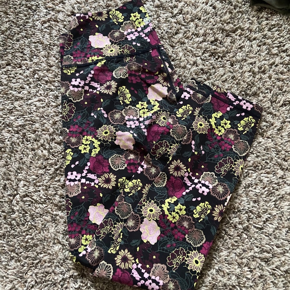 Lululemon Floral legging